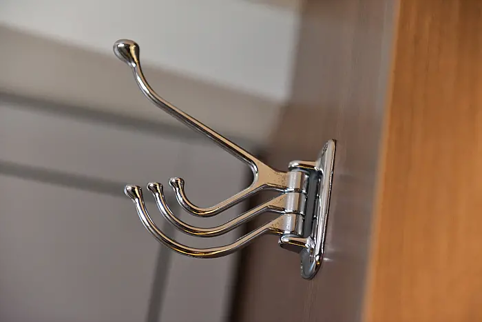 176